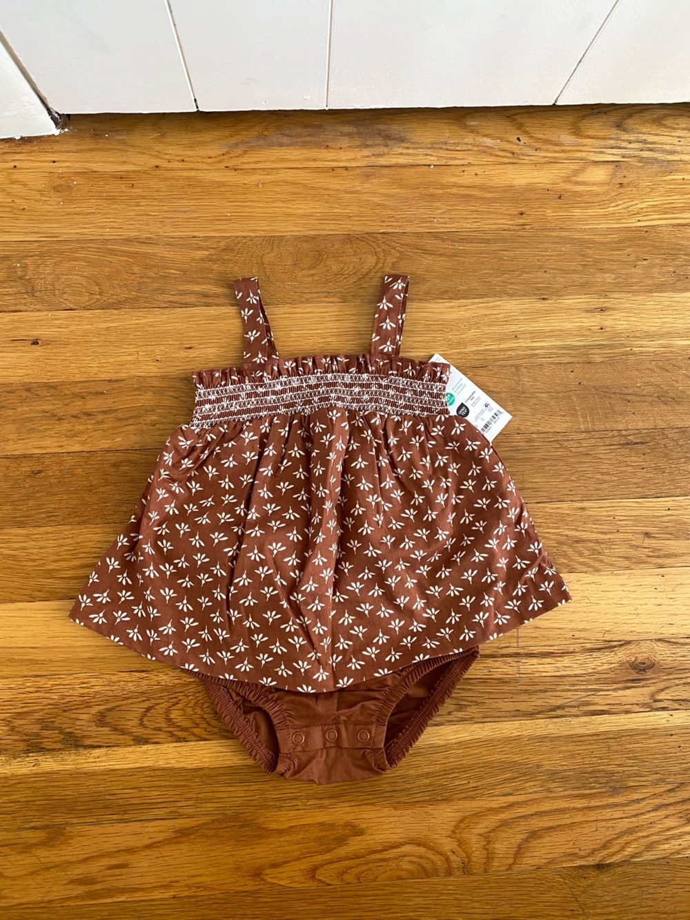 Carter’s Baby Girl Floral Smocked Dress & Bloomer Set | Brown | NWT | 9M